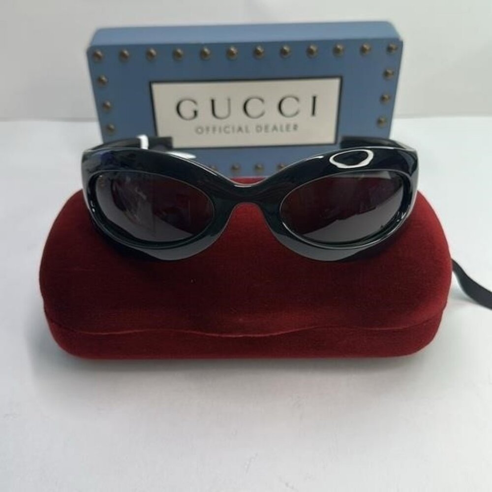 New Authentic GUCCI GG1247s 001 Black/Gold Oval sunglasses - Picture 9 of 14